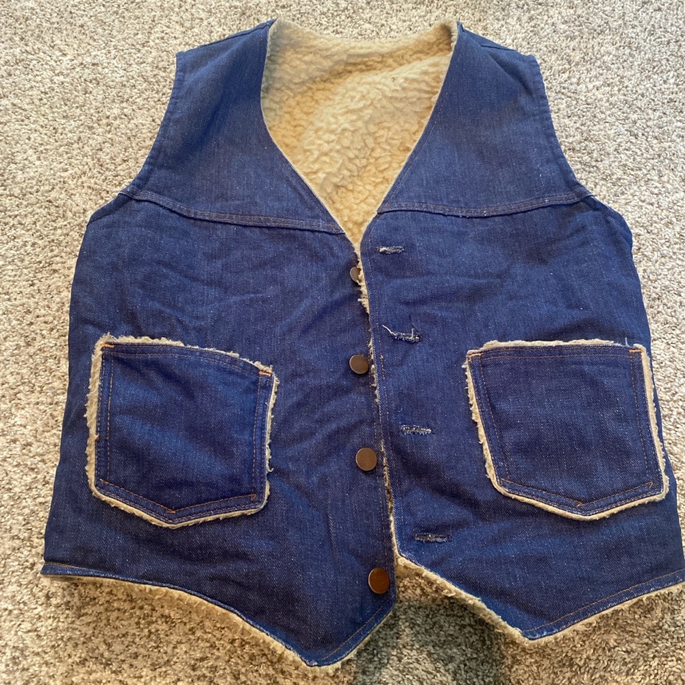Denim Sherpa vest with two front pockets